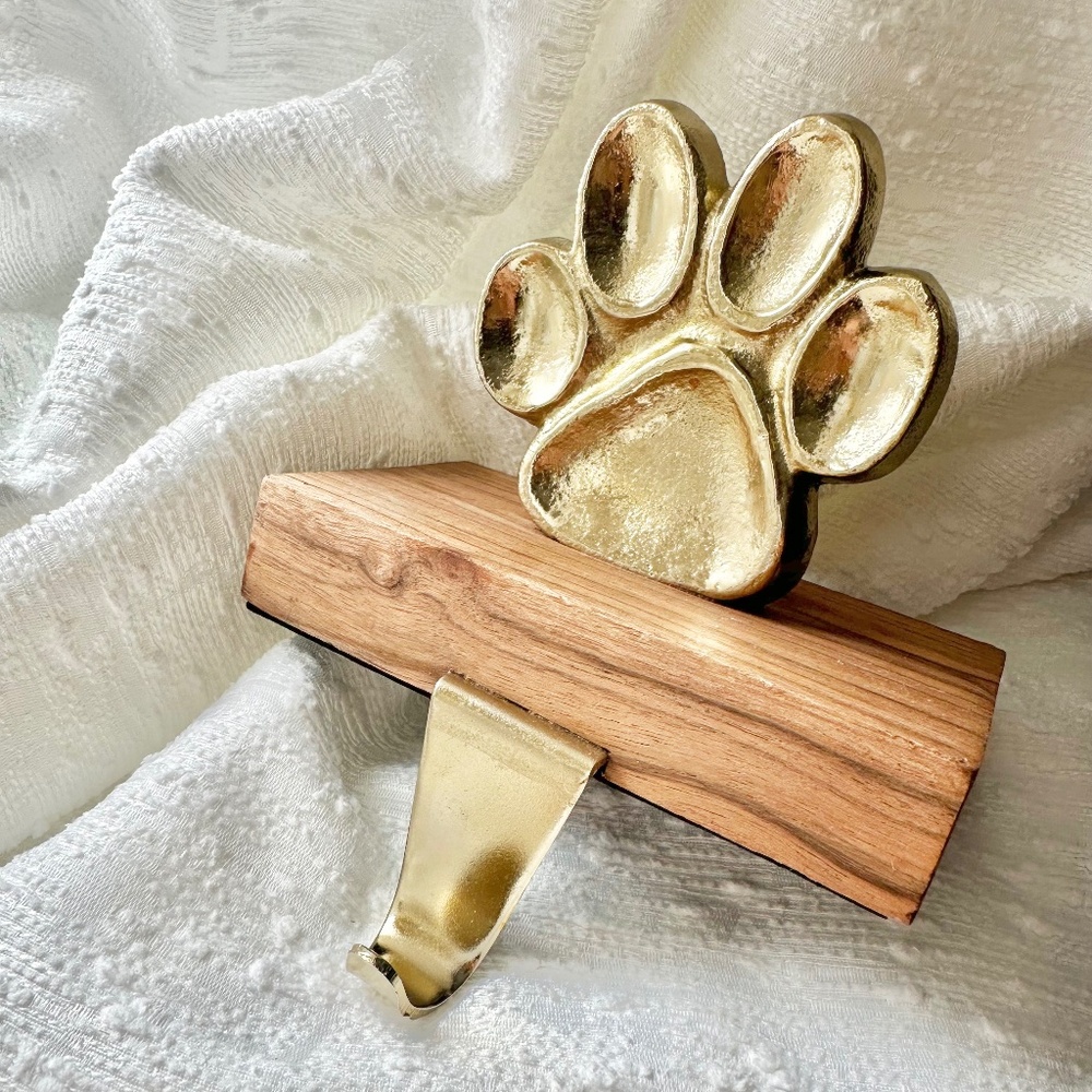 PET Gold paw w/ wood base hook leash holder or for Christmas stocking